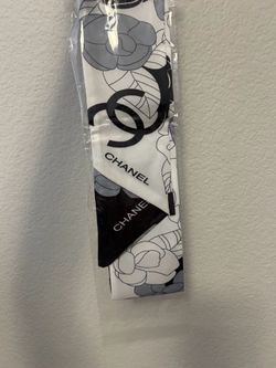 BRAND NEW BEAUTIFUL SCARF