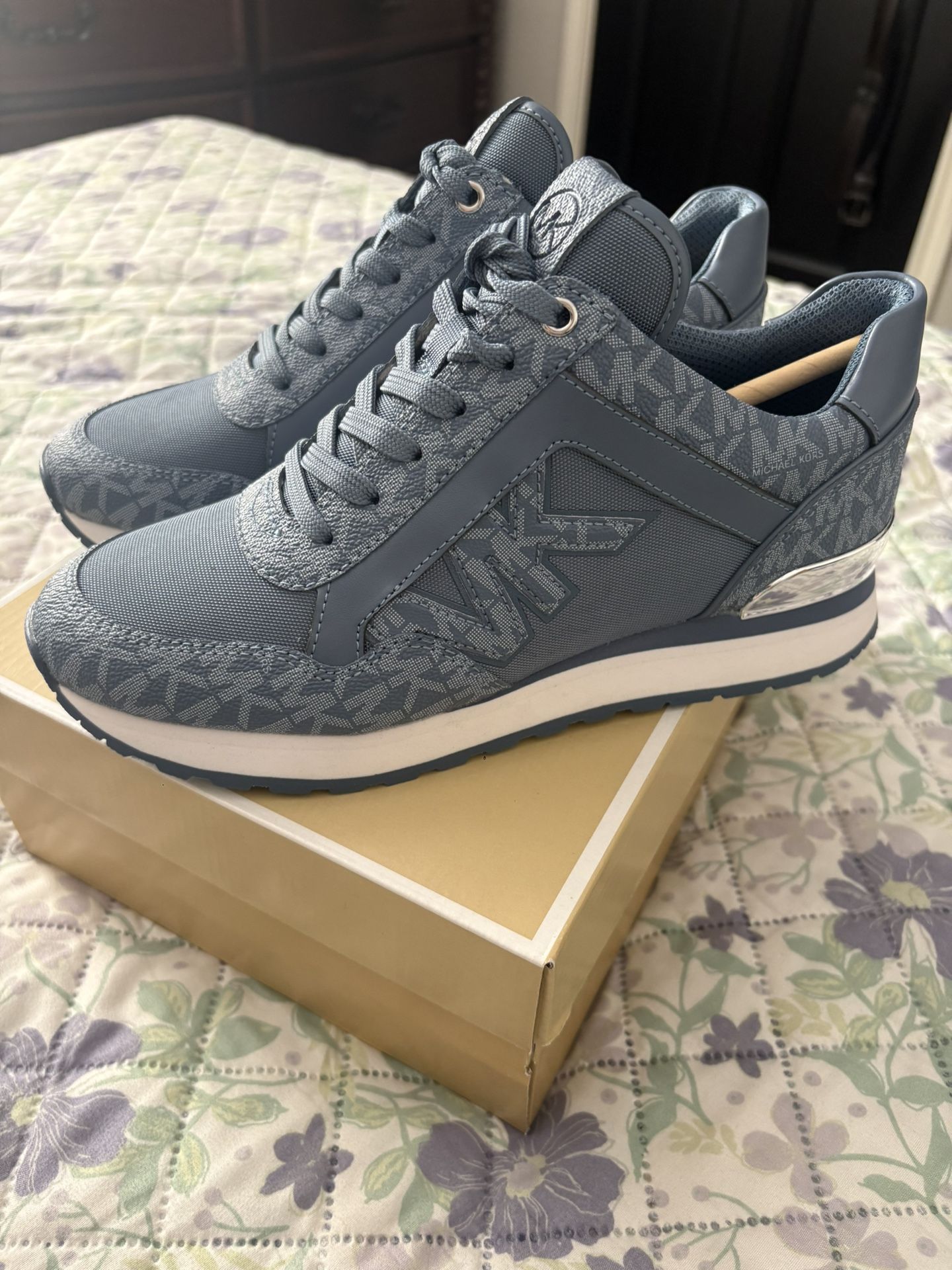 Michael Kors Sneakers