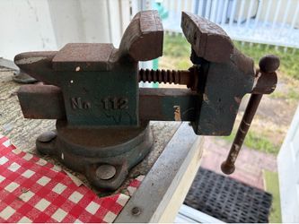 Vintage Littlestown Swivel Bench Vise w/ Anvil – Heavy Duty Cast Iron