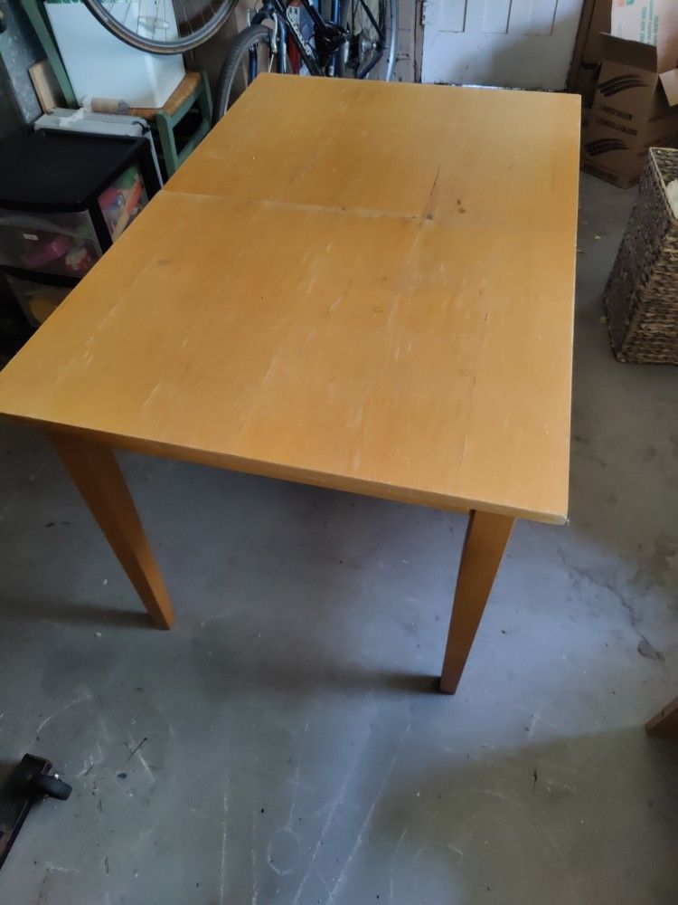 Expanding Wood Table