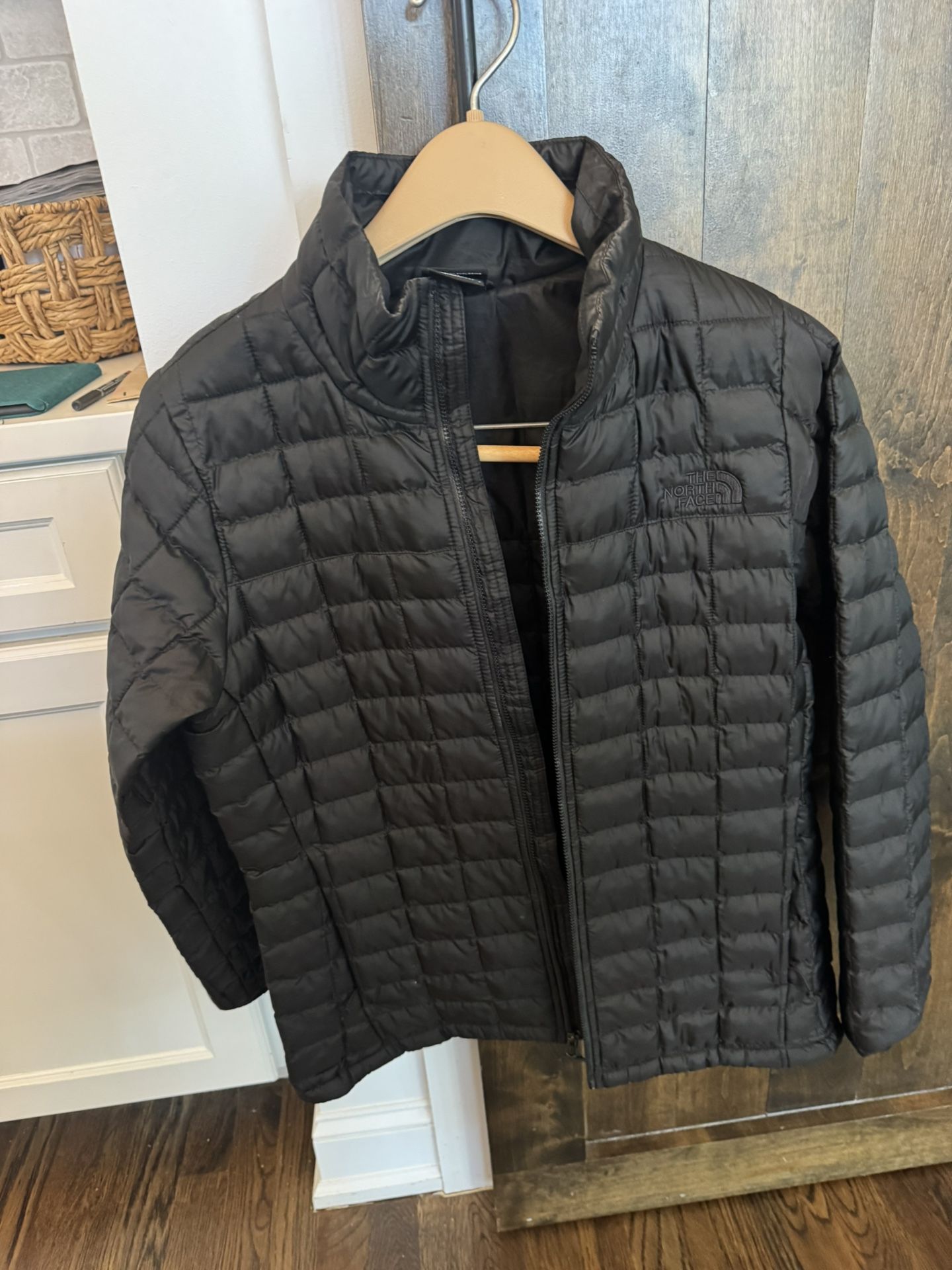 Northface Women’s Quilted Black Coat 