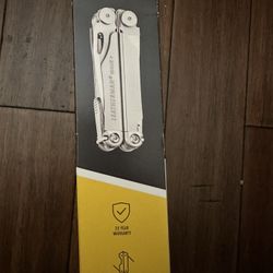 Leatherman 832532 Wave Plus Multi Tool with Black Nylon Seth - Stainless