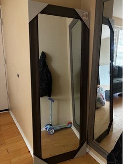 2 mirrors
