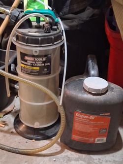 OEM Tools Manual Fluid Evacuator 1.4 Gallon