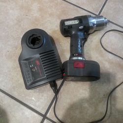 Ingersoll Rand 3/8"impact Wrench W150. cordlles I G14.4vO O V With Bettery&charger Like New