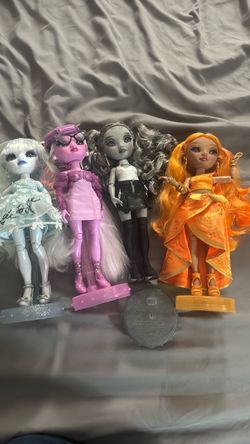 Rainbow high dolls and Shadow high dolls