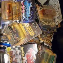 Hot Wheels Approx 500 Peices 