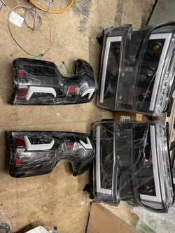 2019/2021 SILVERADO HEADLIGHTS 