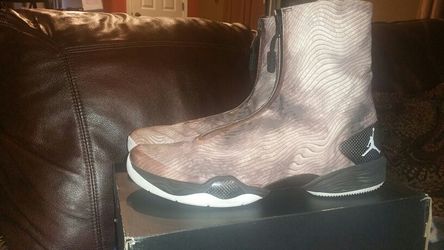 I am selling some Nike Air Jordan XX8 28 Joker Basketball Shoes