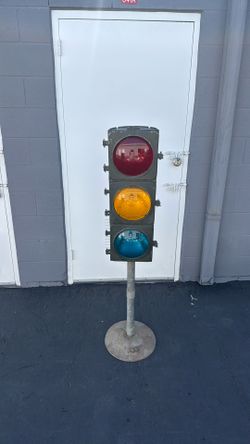Old Traffic Light