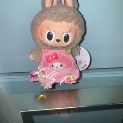 Brand new outfit for Labubu