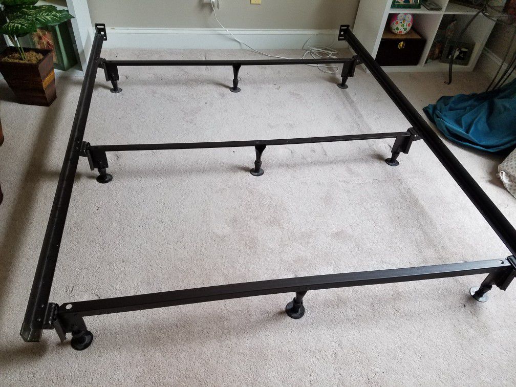 Sturdy queen size bed frame