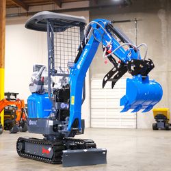 NEW | RIPPA R13PRO • Kubota Diesel Excavator • 3,000 lb • XPANDABLE tracks