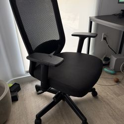 Office Chair + lumbar support + recline 