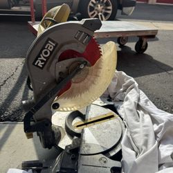Ryobi Compound Miter Saw