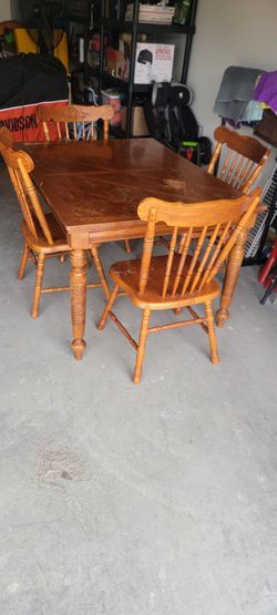 Dinette table with 4 chairs