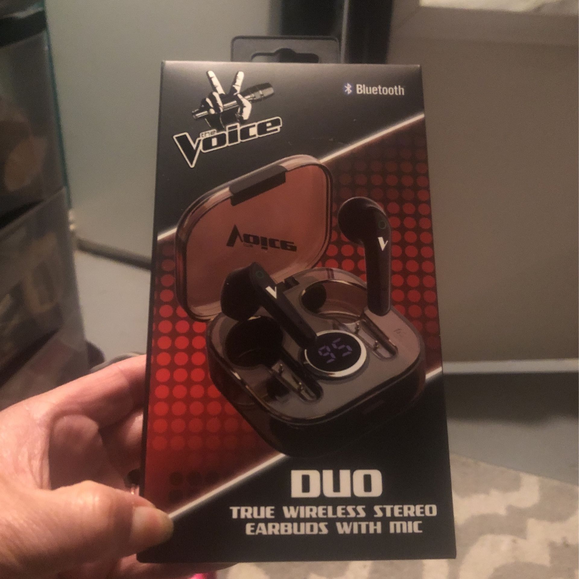 IBRAND NEW “THE VOICE” BLUETOOTH DUO WIRELESS STEREO EARBUDS WITH MIC $28 OBO