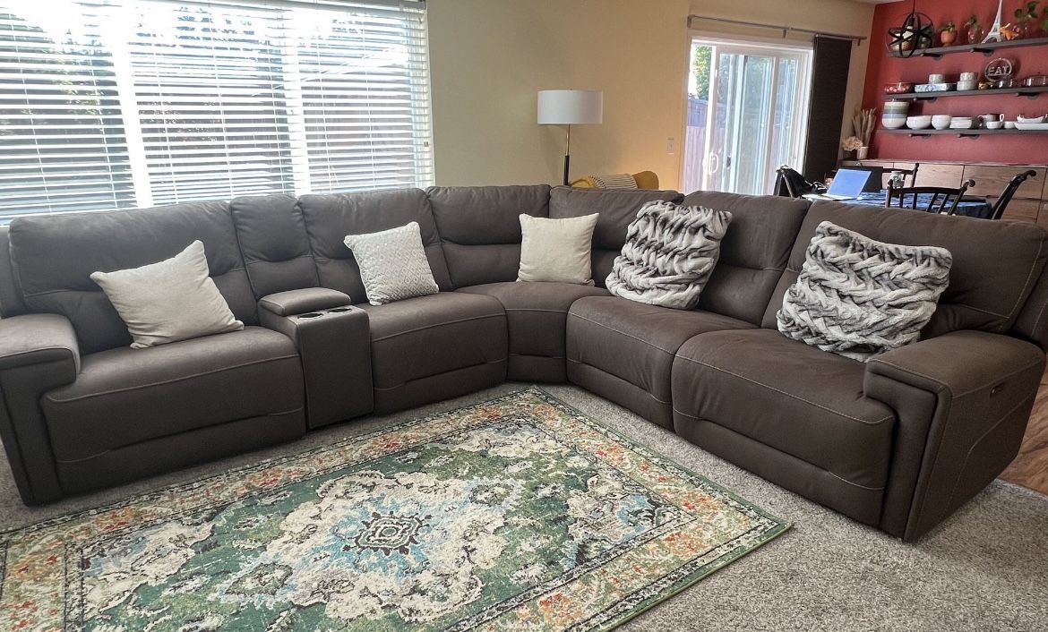 Sectional Couch 