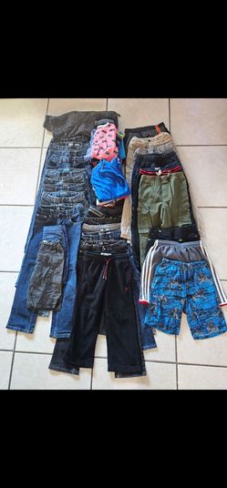 Boy's clothes Size 5,6,7 Lot of 50(jeans,shorts,t-shirts pajamas)