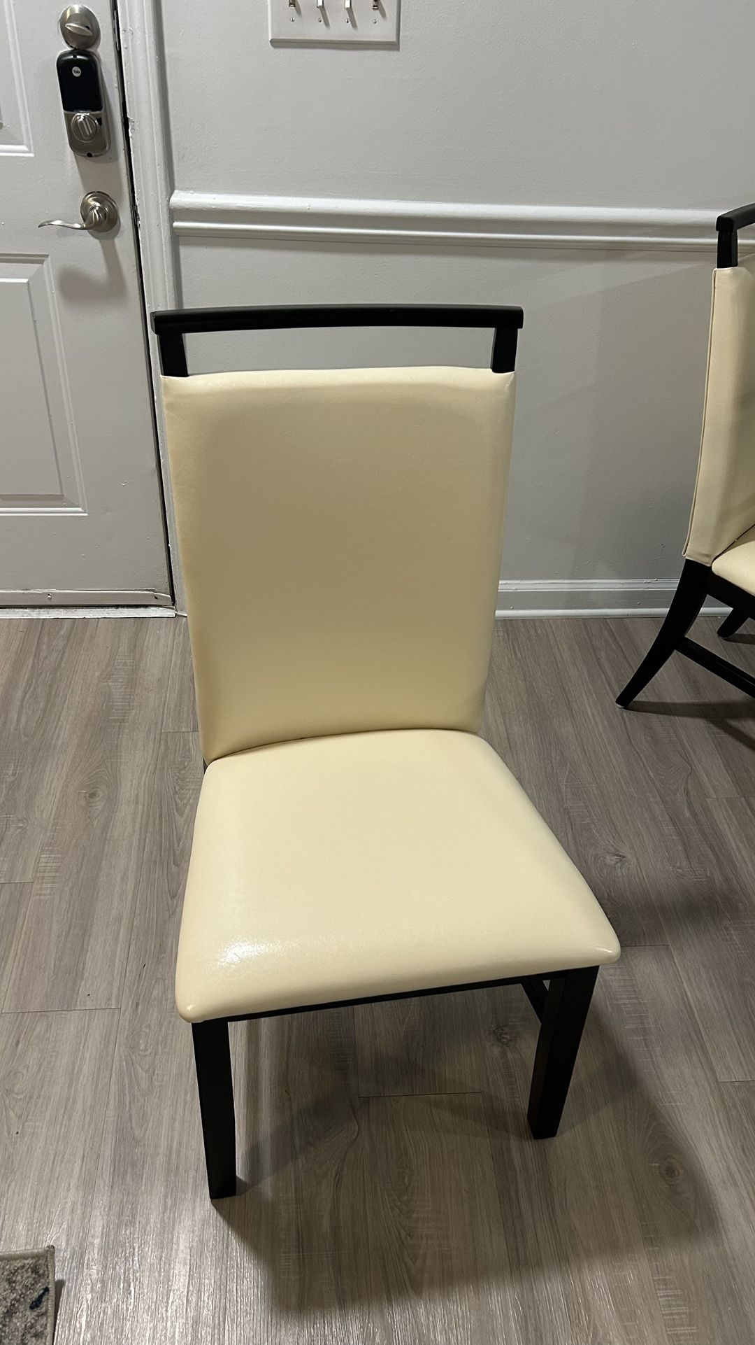 Dining table chairs