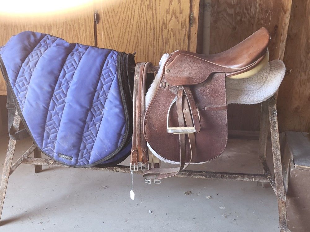 English Saddle