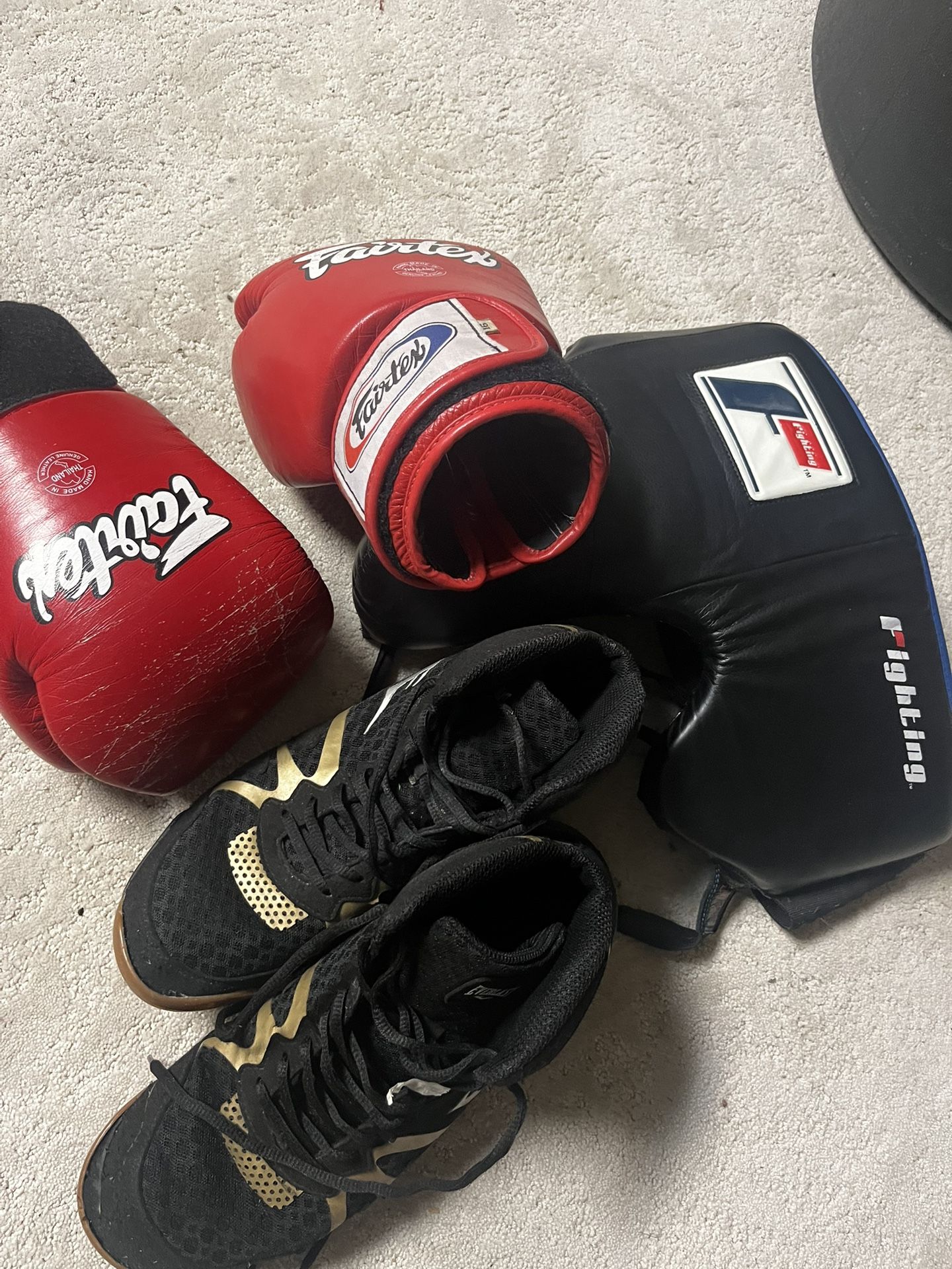 Boxing gloves, shoes, and guard