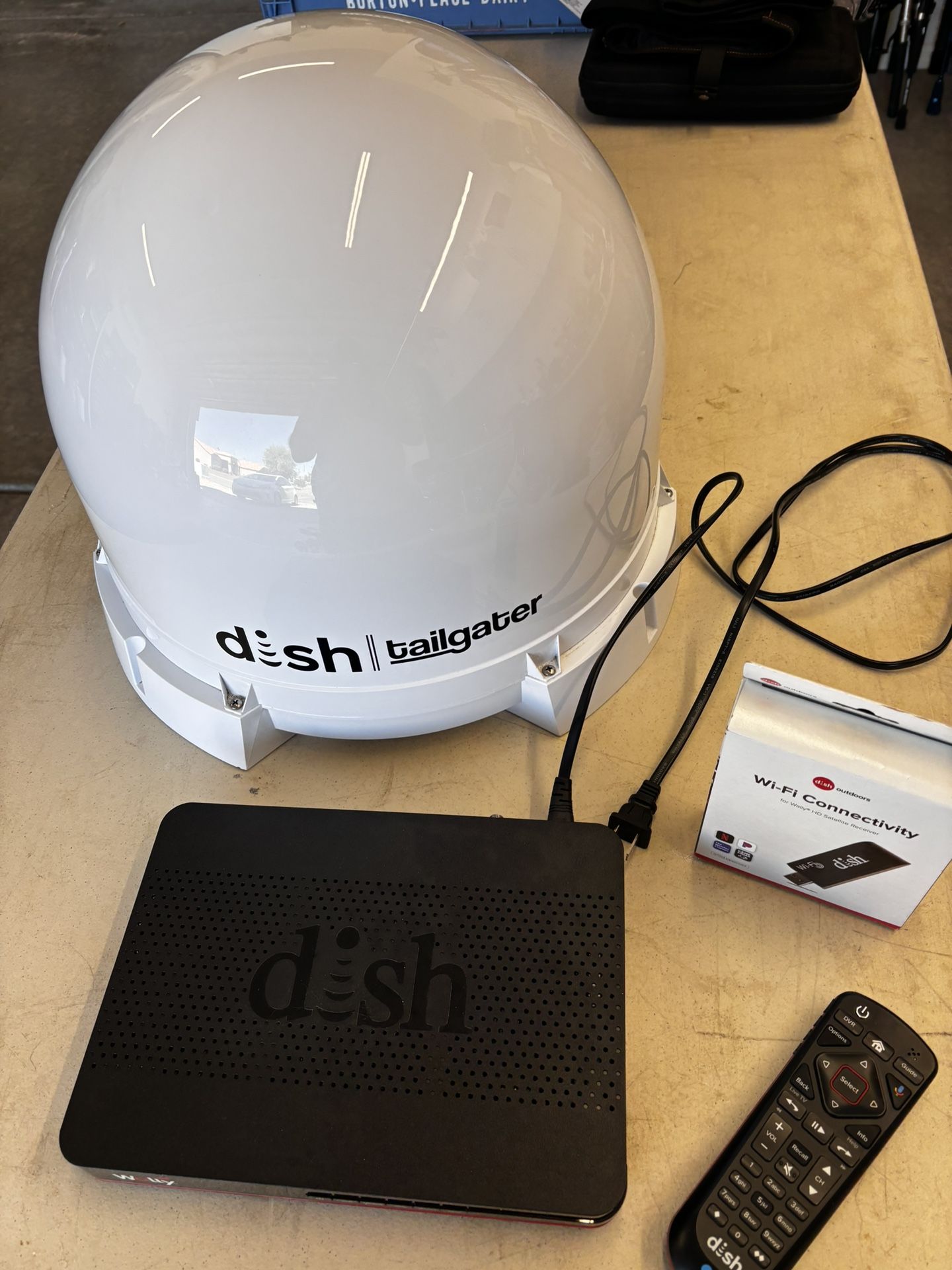 Dish RV Tailgater Satellite receiver And Wally Hopper, Controller, WiFi Connectivity