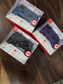 Wired Nintendo Switch Controllers 