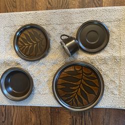 NEW!! Dinnerware Set (Mikasa)