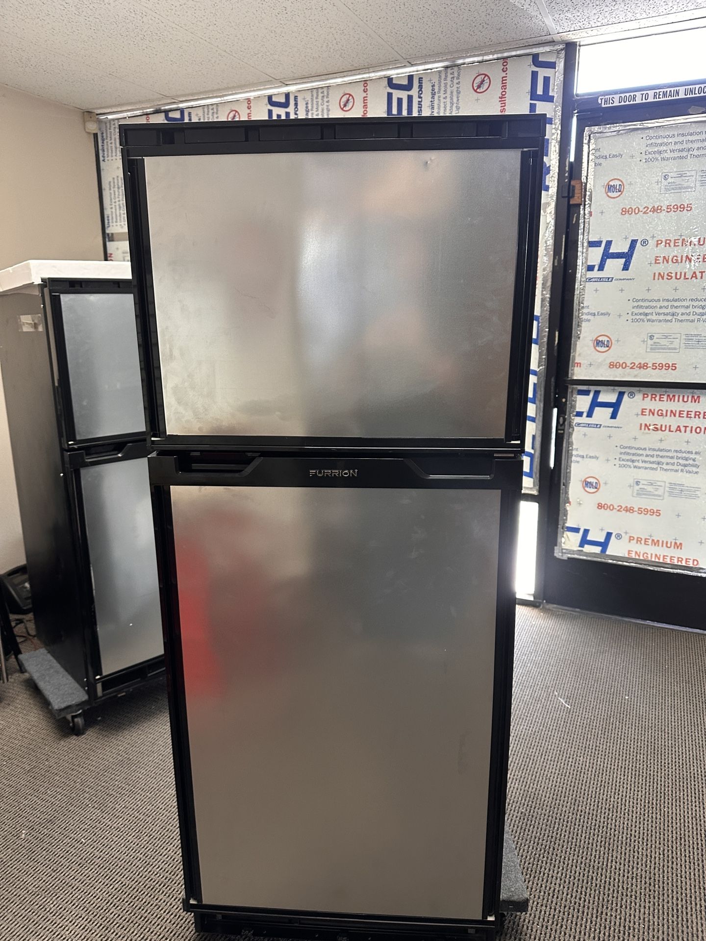 Furrion FCR10DCGTA Arctic Refrigerator (10 cubic ft) 12V