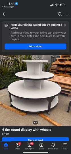 Display Store With Wheels