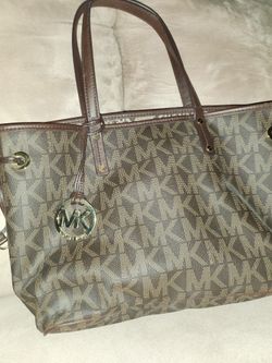 JET SET REVERSIBLE TOTE