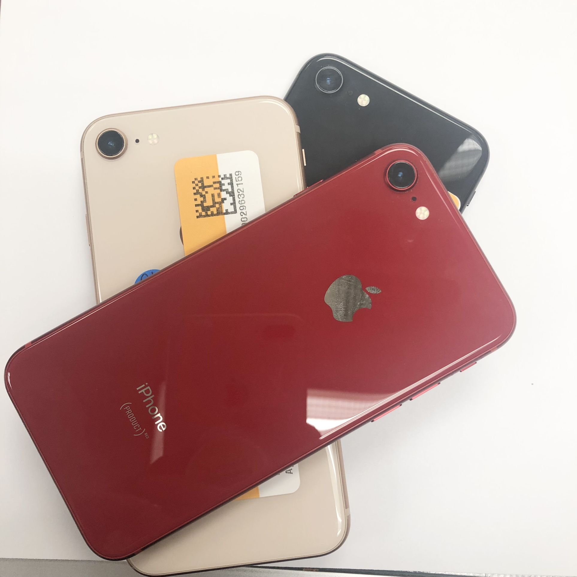 IPhone 8 (64 gb) Unlocked with store warranty