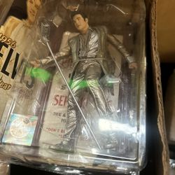 Elvis Figure 