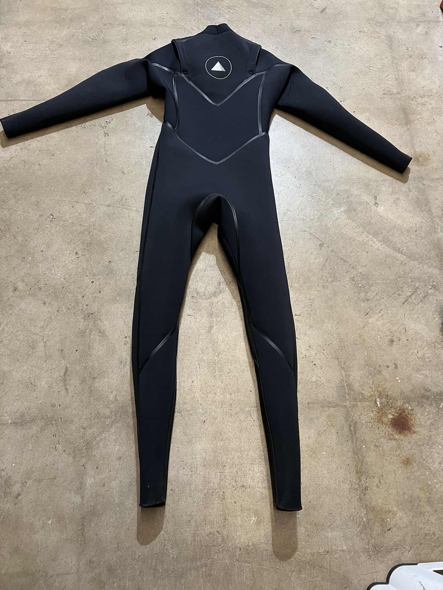 4/3 Wetsuit zion/patagonia MS New for Sale in Fountain Valley, CA OfferUp