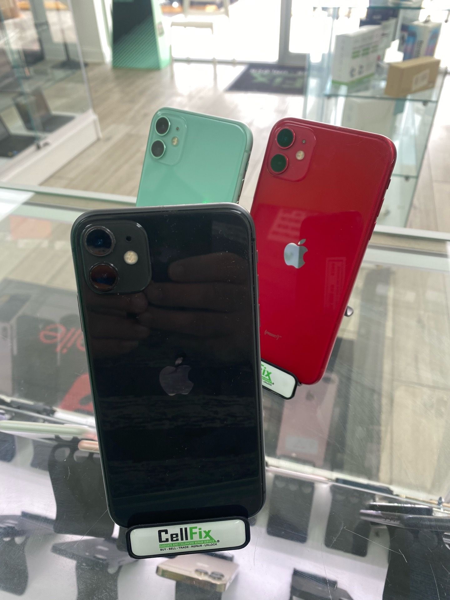 Unlocked iPhone 11 64Gb clean with warranty and charger on sale now!