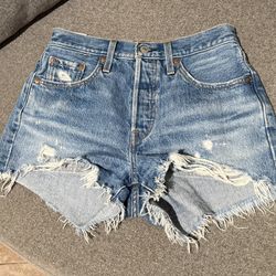501 Levi’s Shorts