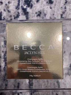 BECCA x Jaclyn Hill Shimmering Skin Perfector Mineral Blush in Champagne Splits (Champagne Pop/Flowerchild).