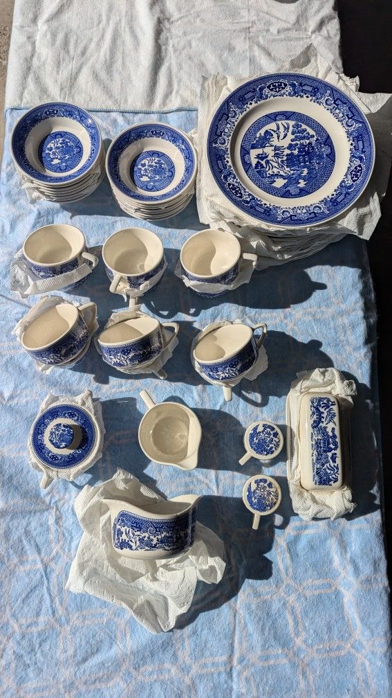 Blue Willow Dishware