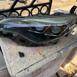 2019 Corolla Se Drivers Headlight OEM