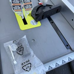 Portable Table Saw Jobsite RYOBI 8 1/4 in. Jobsite RTS08 (R28-B1)