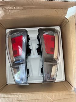 2022 tacoma stock taillights, fits 2016-2023 tacomas