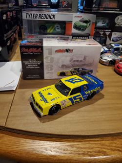 1/24 Dale Earnhardt(Legendary Series)1979 Pontiac Ventura Nascar Diecast Car