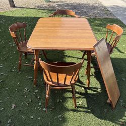 Vintage Rock Point Maple Table & Chairs 