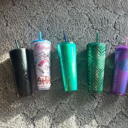 starbucks cups 