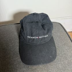 TOMMY HILFIGER HAT