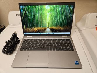 Dell Latitude 5520 15.6 Inch Widescreen Intel i5 11th Gen 16 GB Ram Memory