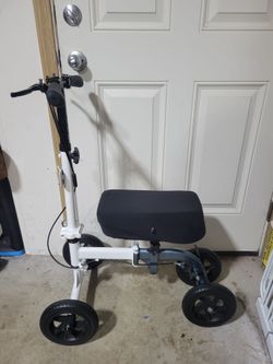 Knee scooter