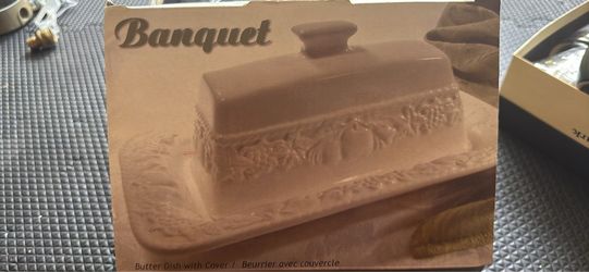 Banquet Ceramic Butter Dish with Cover