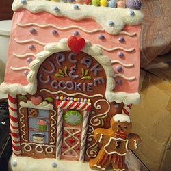 Enesco Jim Shore Heartwood Creek Gingerbread Cupcake and Cookie Bakery Lit Fi...